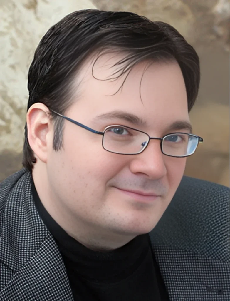 New York Times Bestselling Author Brandon Sanderson